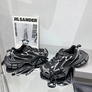 Balenciaga 黑色白色鞋底 网面鞋面 厚底运动鞋