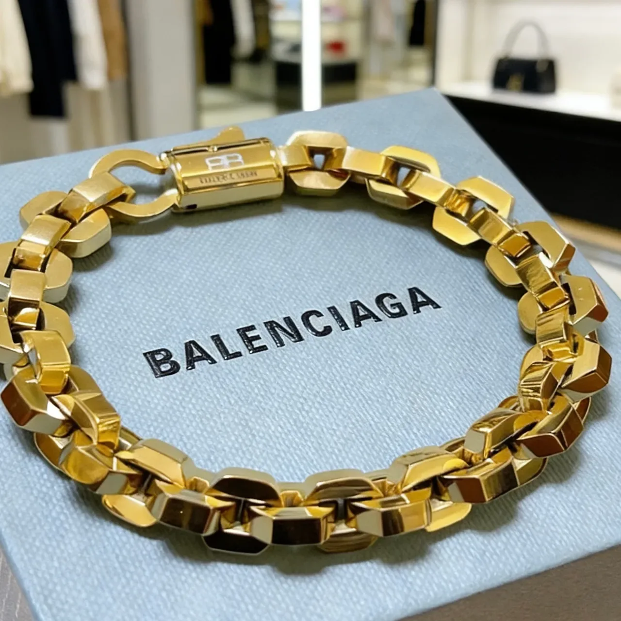 Balenciaga Pulseira Corrente Curb Dourada 9