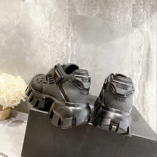Balenciaga Defender Monochrome Black Chunky Sneakers 9