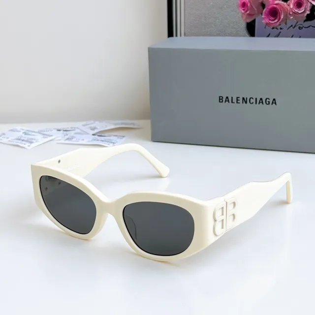 Balenciaga ঘড়ির আকারের ক্যাট আই অ্যাসিটেট সানগ্লাস 5