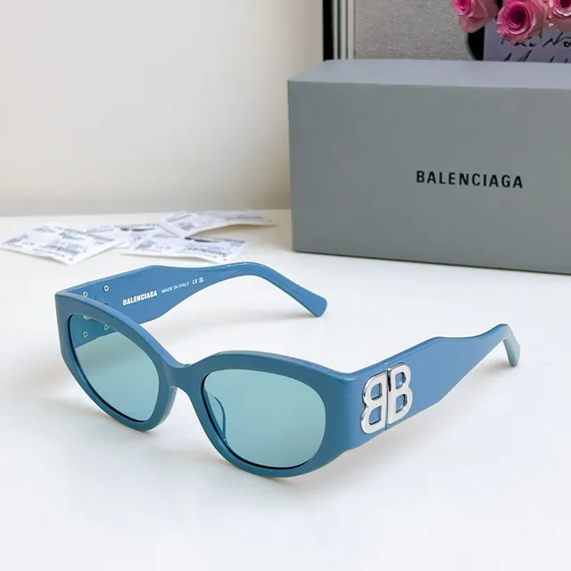 Balenciaga ঘড়ির আকারের ক্যাট আই অ্যাসিটেট সানগ্লাস 8