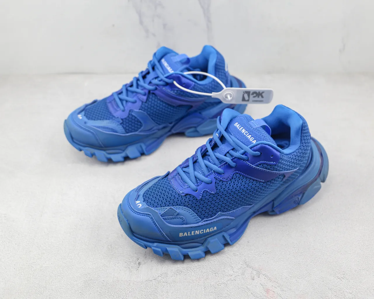 Balenciaga Runner Monochromatique Bleu Chaussures Chunky 4