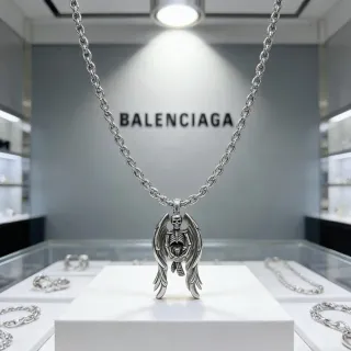 Balenciaga स्केलेटल एंजेल पेंडेंट सिल्वर नेकलास