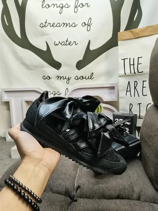 Balenciaga Speed Trainer 黑色超大蝴蝶结厚底运动鞋 6
