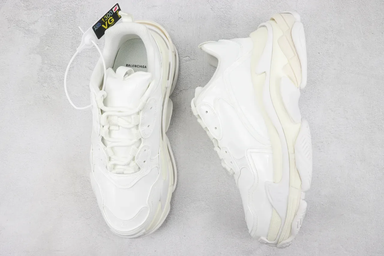Balenciaga Triple S Sneakers Chunky Blanc et Crème 3