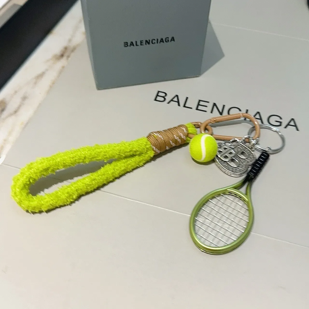 Balenciaga হলুদ সবুজ  টেনিস থিমড  ফজি টেক্সচার্ড  স্ট্র্যাপ  জুয়েলরি 2