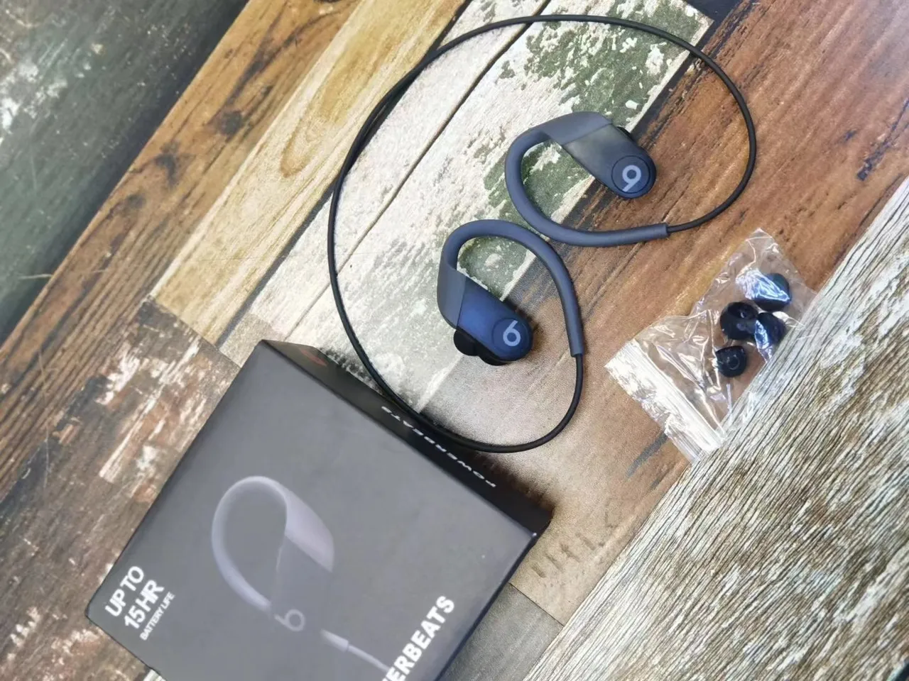 Beats Powerbeats Vermelho Fones Esportivos Open-Ear 7