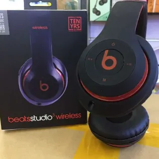 Beats Studio3 Wireless काला लाल मैट फिनिश एकसेंट रिंग ओवर-ईयर हेडफोन्स