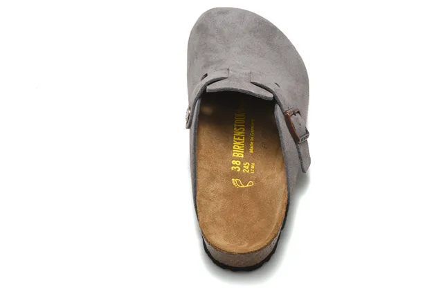 Birkenstock Arizona ग्रे सूड क्लॉग 4