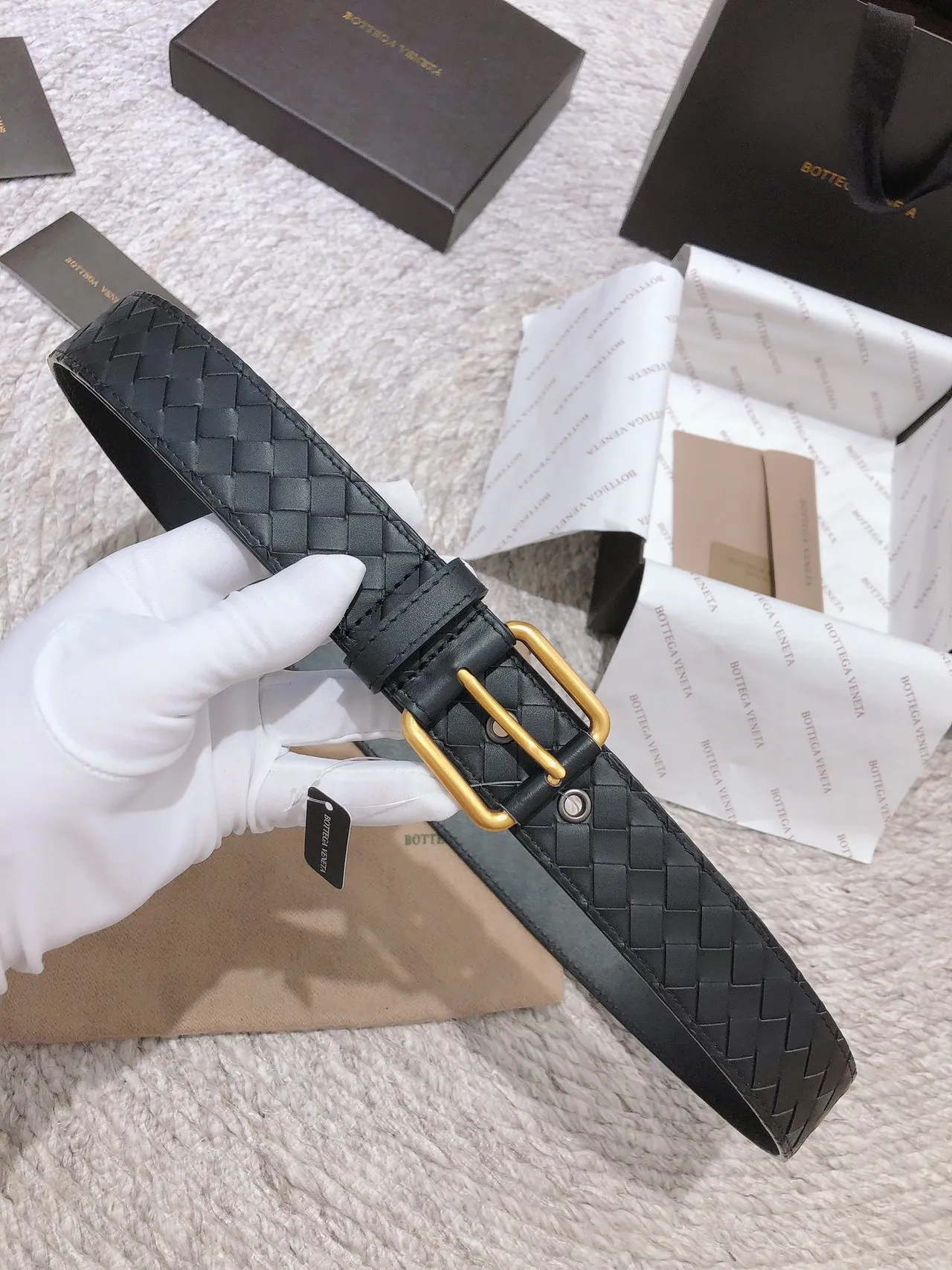 Bottega Veneta 黑金 Intrecciato 编织 矩形扣头 皮革腰带 7