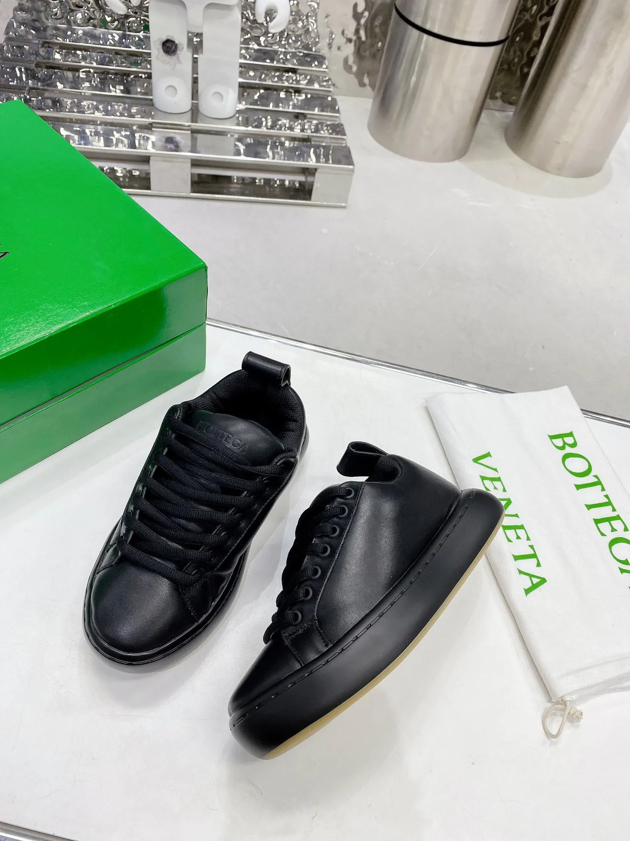Bottega Veneta حذاء رياضي أسود أحادي اللون منصة أسلوب حياة 6