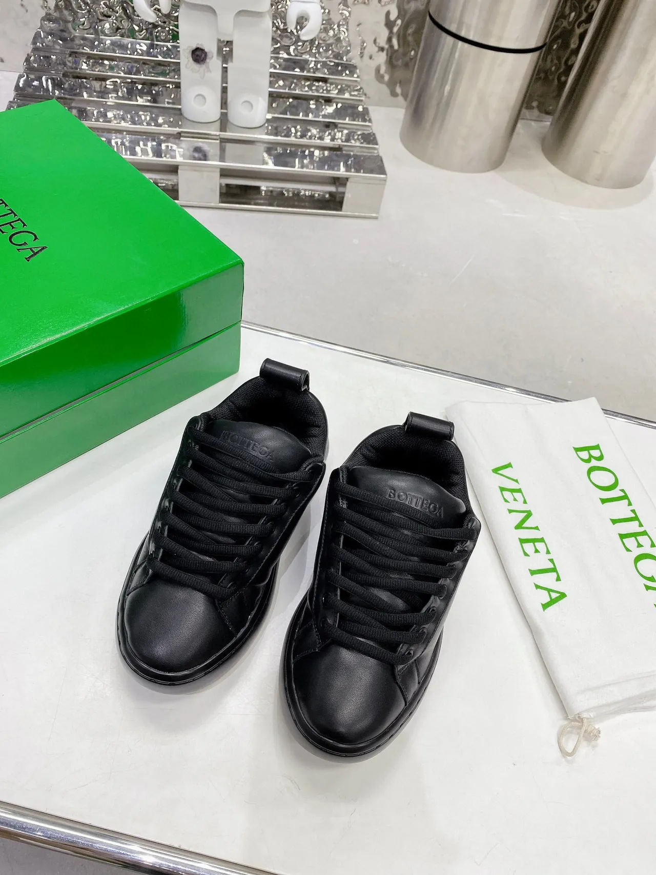 Bottega Veneta حذاء رياضي أسود أحادي اللون منصة أسلوب حياة 8