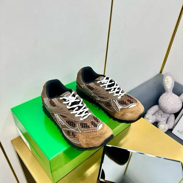 Bottega Veneta Cassette Sneaker Brown Woven Leather Lifestyle Sneakers 4