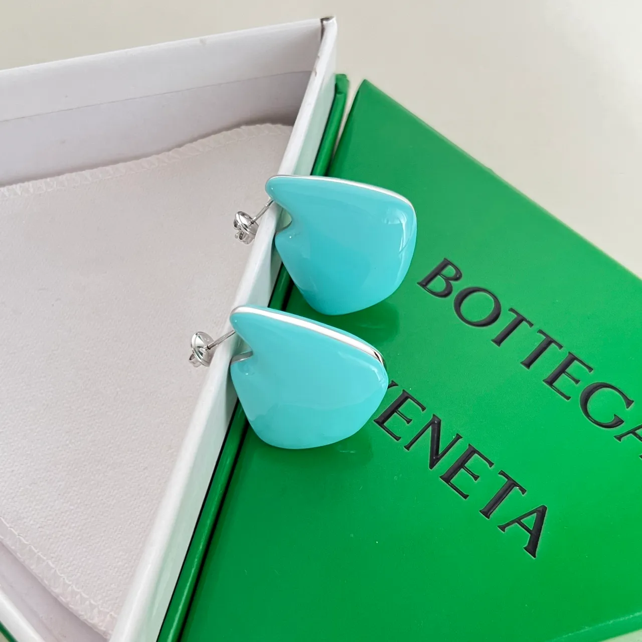 Bottega Veneta Turquoise Glossy Resin Stud Earrings 3