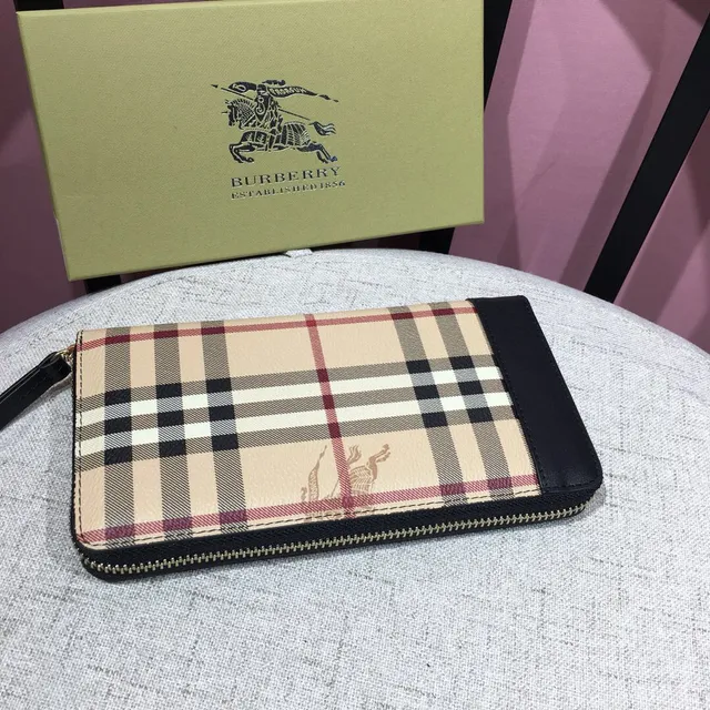 Burberry Beige Black House Check Pattern Equestrian Knight Logo Long Wallet 5