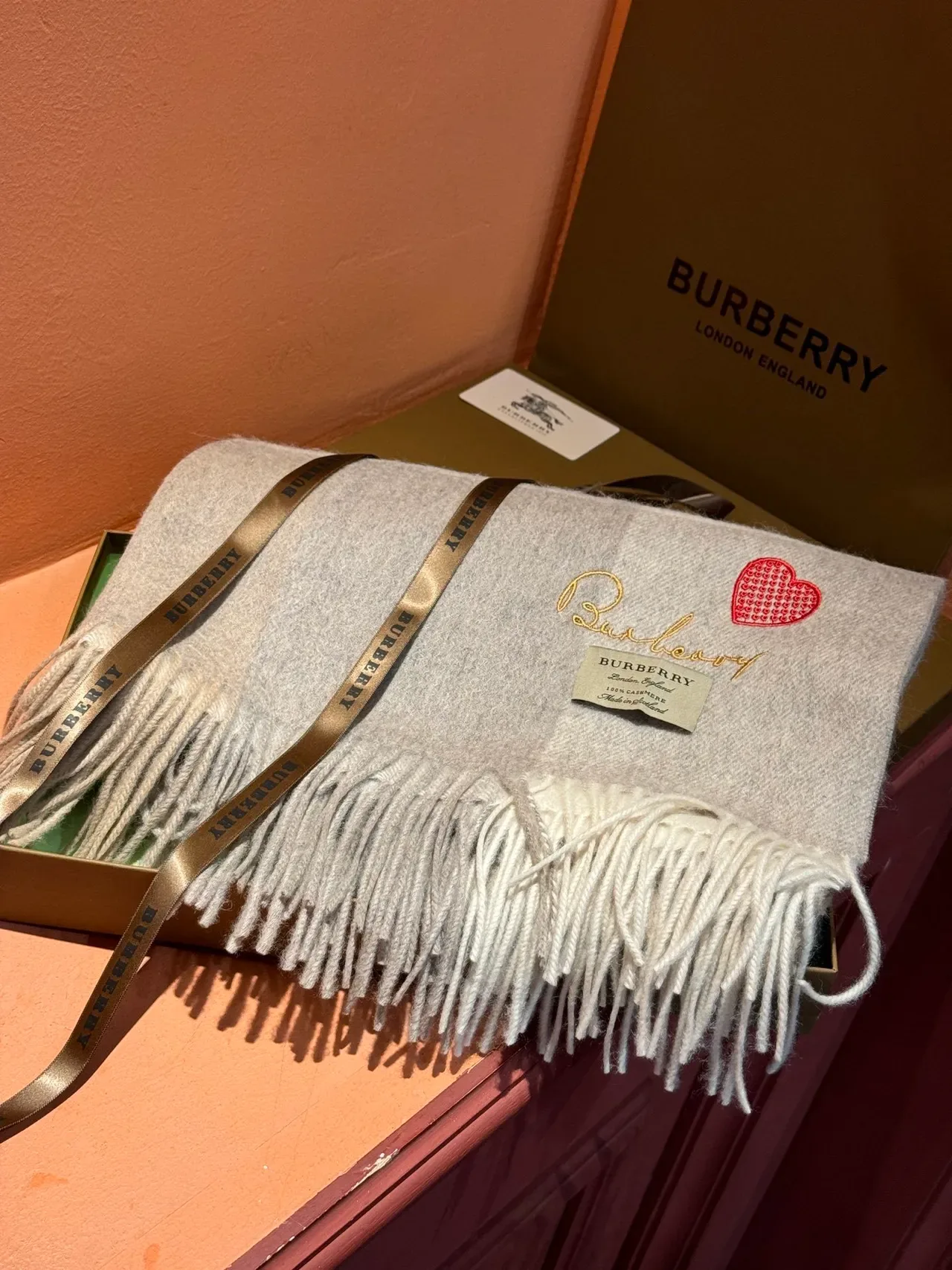 Burberry 米色灰色 大格纹 流苏边 羊绒围巾 6
