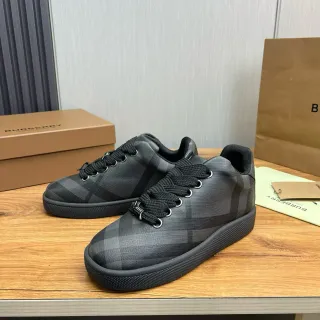 Burberry কালো ধূসর চেক-প্যাটার্নড টেক্সটাইল উপর ব্রেইডেড লেস লাইফস্টাইল স্নিকার্স