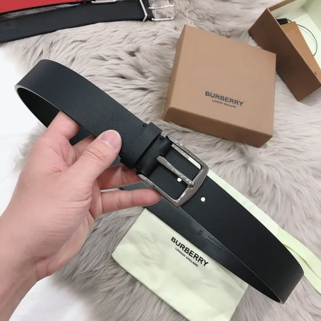 Burberry কালো রৌপ্য মসৃণ ম্যাট আয়তক্ষ বাকল চামড়া বেল্ট 6