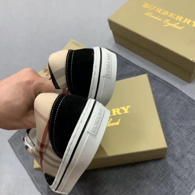 Burberry চেক প্যাটার্ন কালো বেইজ লाइফস্টাইল স্নিকার্স 2