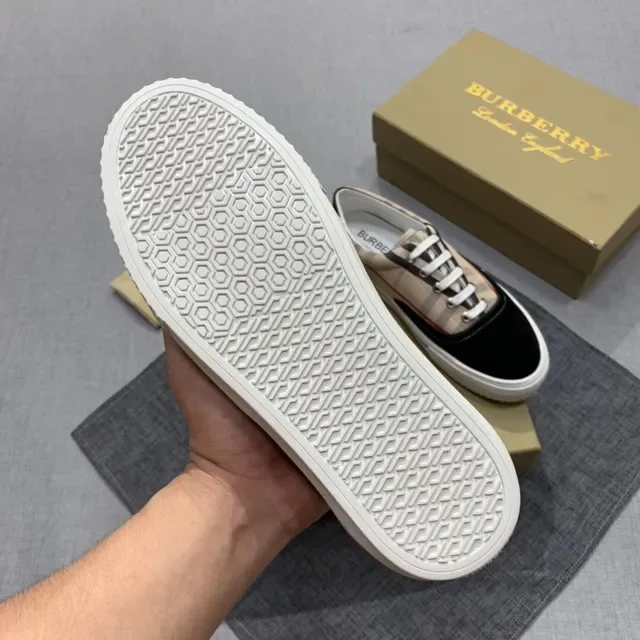 Burberry চেক প্যাটার্ন কালো বেইজ লाइফস্টাইল স্নিকার্স 5