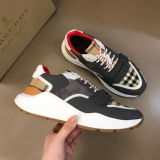 Burberry Knight কালো সাদা সোল চেক-প্যাটার্ন প্যানেল চাঙ্কি স্নিকার