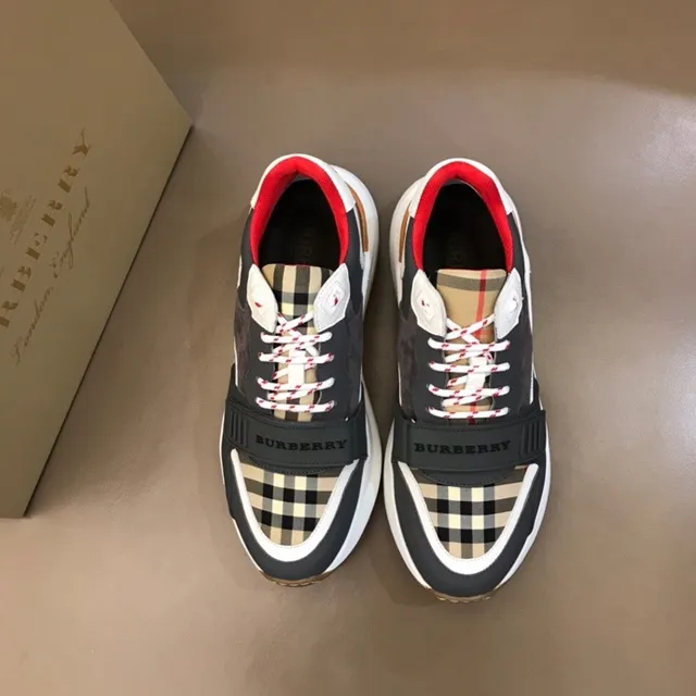 Burberry Knight Black White Sole Check-Pattern Panels Chunky Sneakers 4