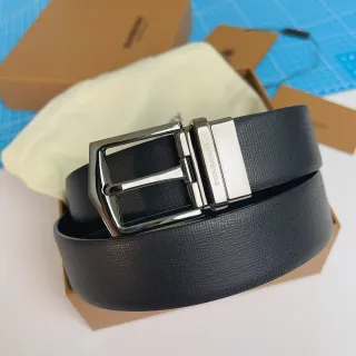 Burberry Ceinture en cuir texturée avec boucle réversible