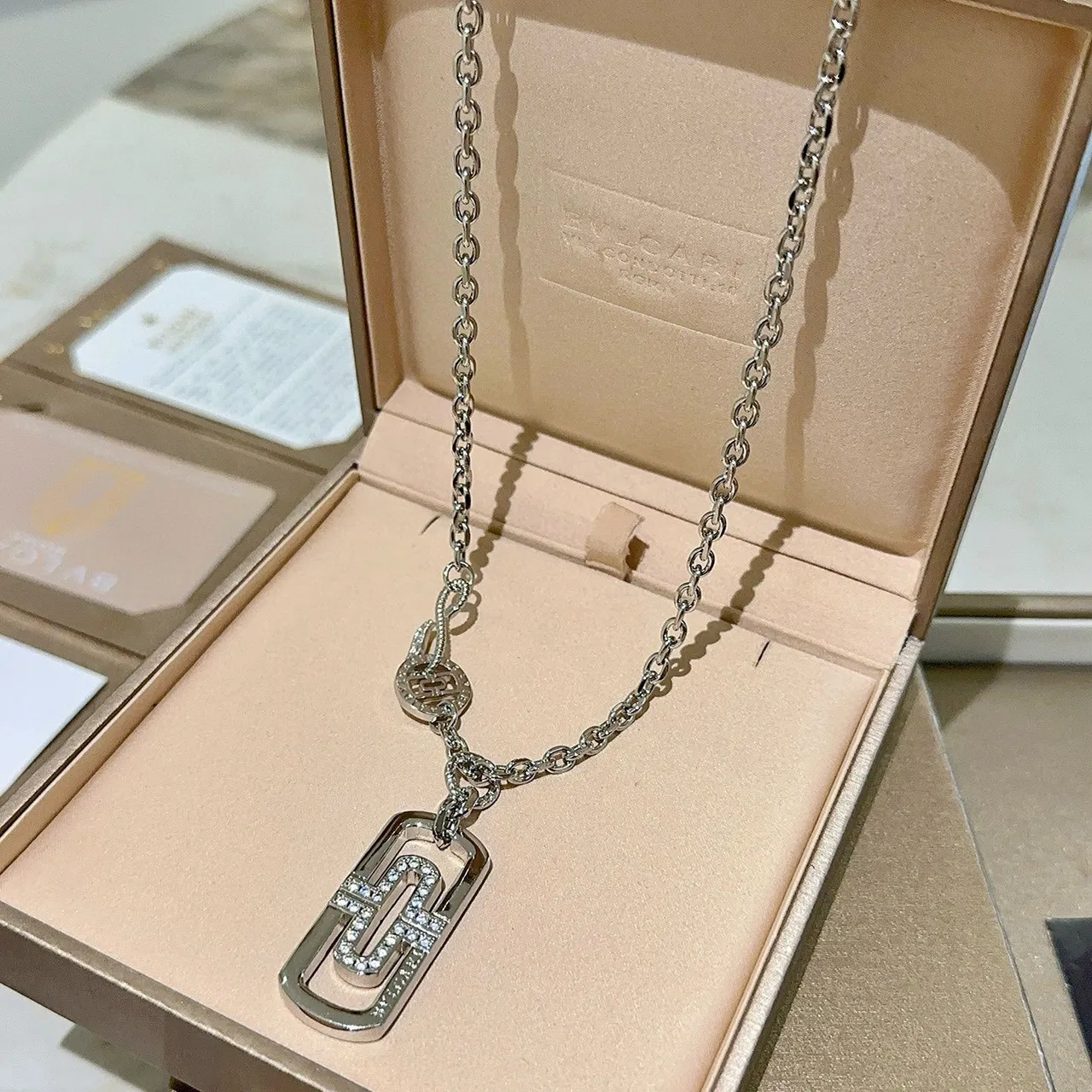 Bvlgari B.zero1 几何 Pavé 银色项链 6