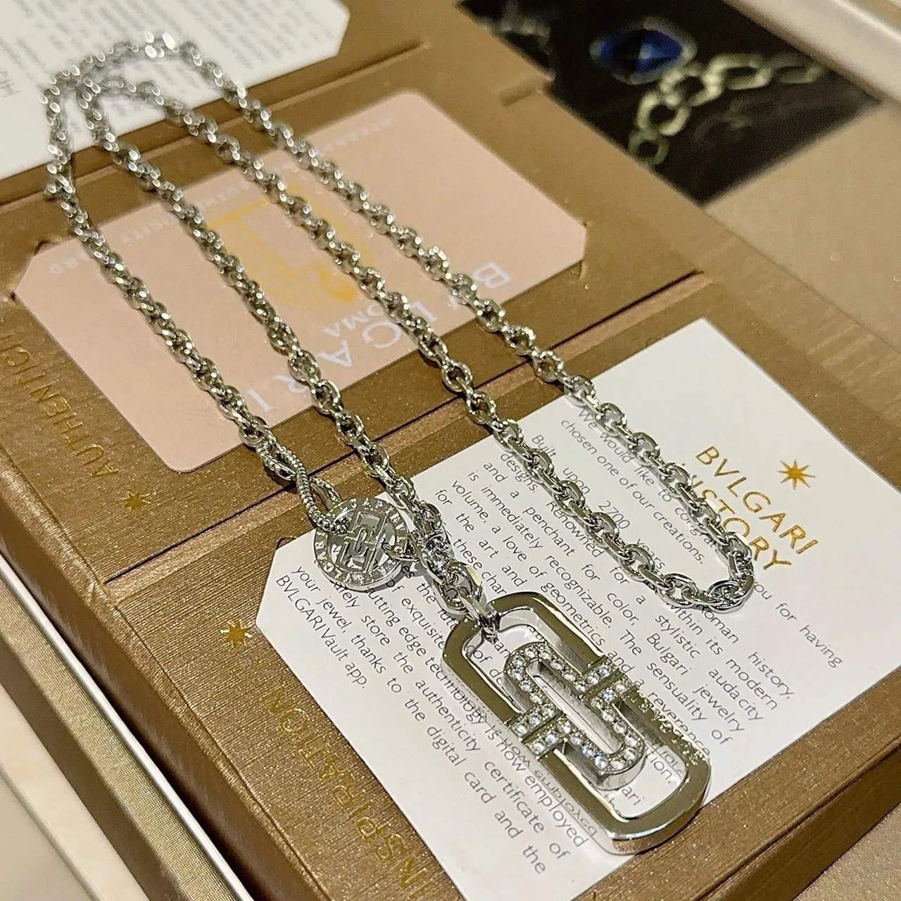 Bvlgari B.zero1 几何 Pavé 银色项链 7
