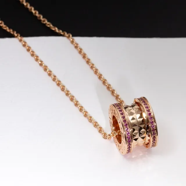 Bvlgari B.zero1 गुलाबी सोने की पवेजेमस्टोन घूर्णन त्रिकोणीय-रिंग माला 4