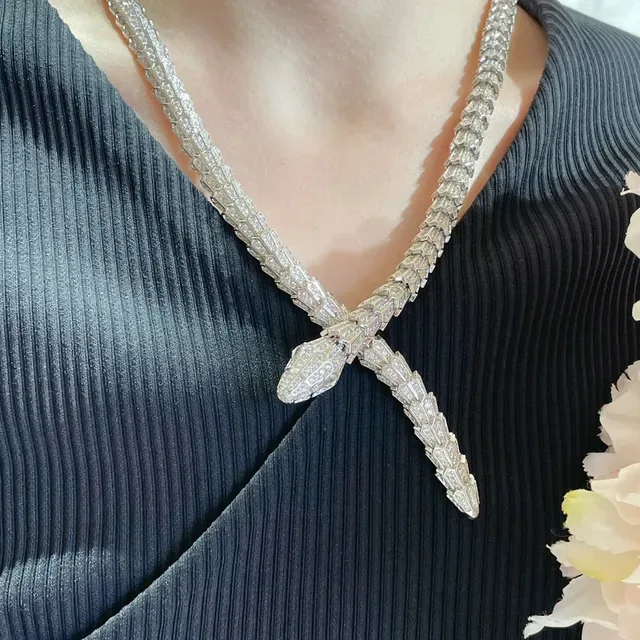 Bvlgari Serpenti 双头 Pavé 蛇形项链 6