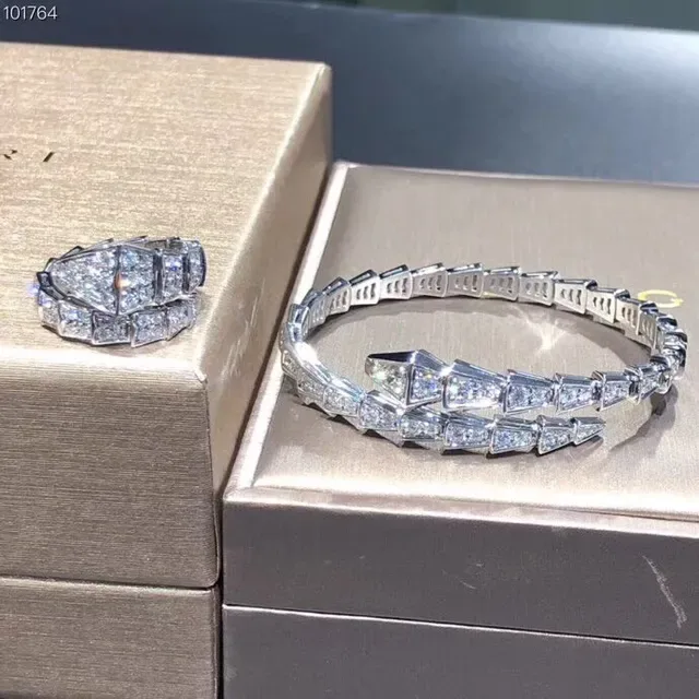 Bvlgari Serpenti Bracelete Prata Branca Motivo Serpentina Pavé-Set Cristais 9