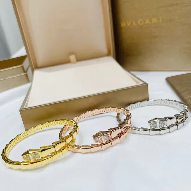Bvlgari Serpenti Tubogas Pulseras de Oro con Diamantes 2