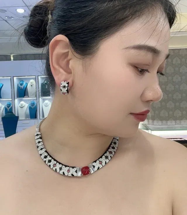 Cartier Diabolo أقراط دائرية هندسية بمينا وماس 5