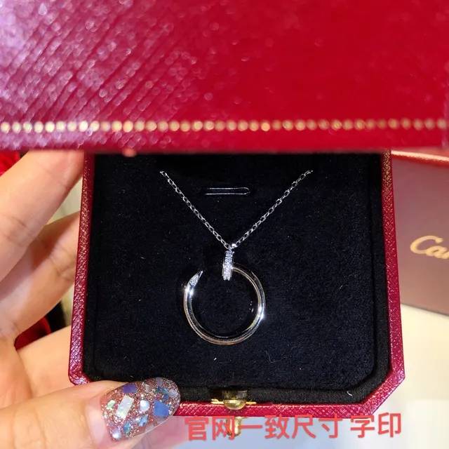 Cartier সোনা রূপা সরল খোলা বৃত্ত পেন্ডেন্ট প্যাভে ডায়মন্ড অ্যাকসেন্ট নেকলেস 4