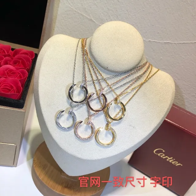 Cartier সোনা রূপা সরল খোলা বৃত্ত পেন্ডেন্ট প্যাভে ডায়মন্ড অ্যাকসেন্ট নেকলেস 9