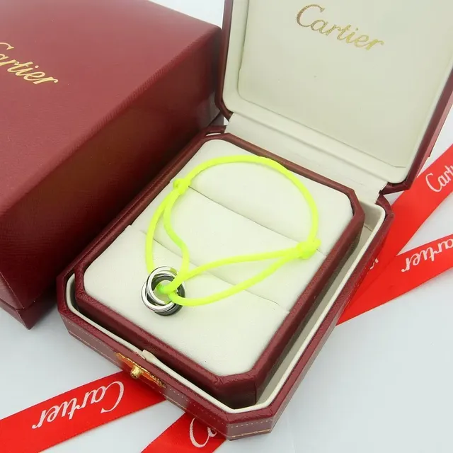 Cartier Juste un Clou pulsera de cordón azul 4