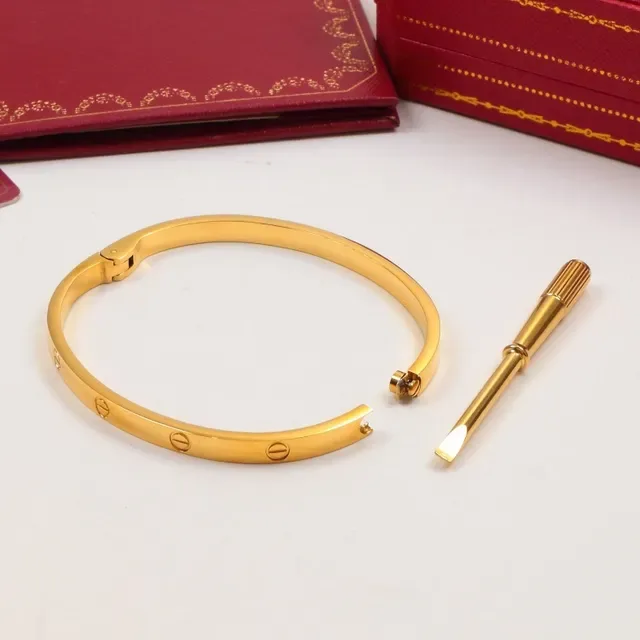 Bracelete Cartier Love Ouro Rosa Ouro Amarelo Prata Metal 2