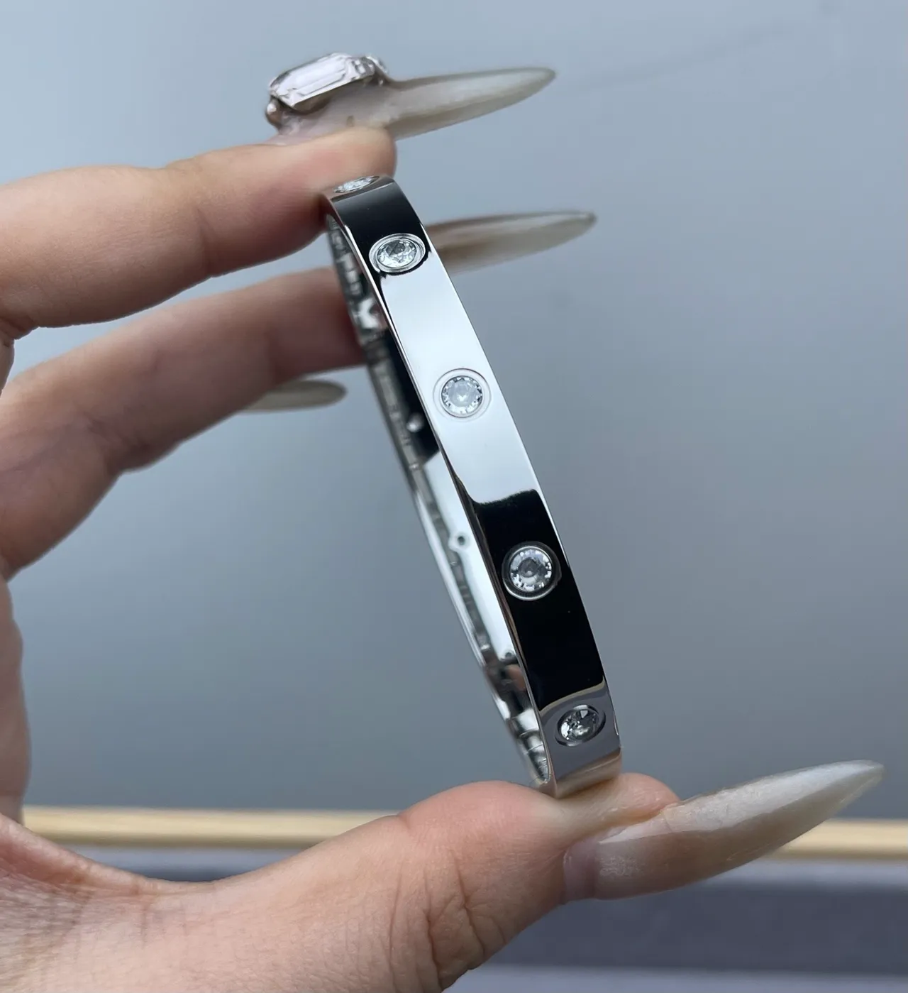 Cartier Love Bracelet فضة ذهب وردي ذهب أصفر مثبت بالمسامير أساور ماس 4