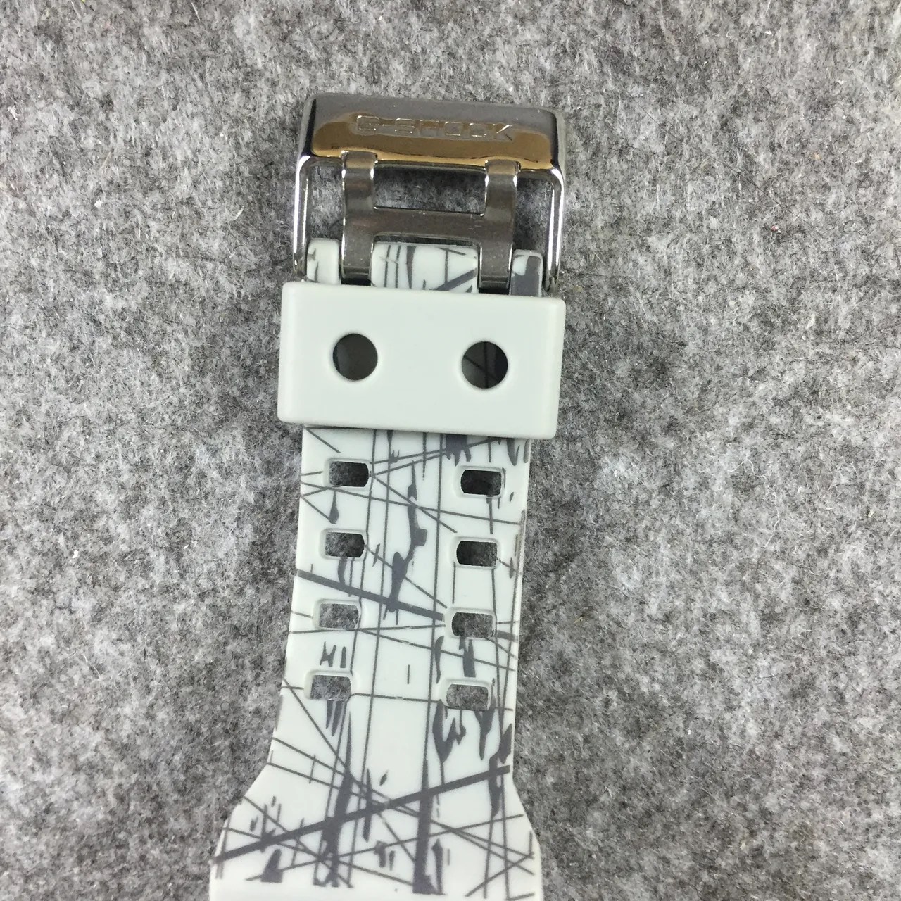 Casio बेज ग्रे ड्यूल एनालॉग-डिजिटल डिस्प्ले बोल्ड प्रोटेक्टिव बेजल घड़ी 8