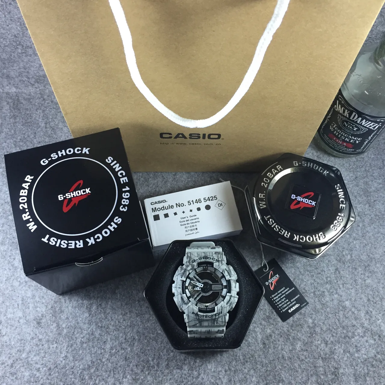 Casio बेज ग्रे ड्यूल एनालॉग-डिजिटल डिस्प्ले बोल्ड प्रोटेक्टिव बेजल घड़ी 13
