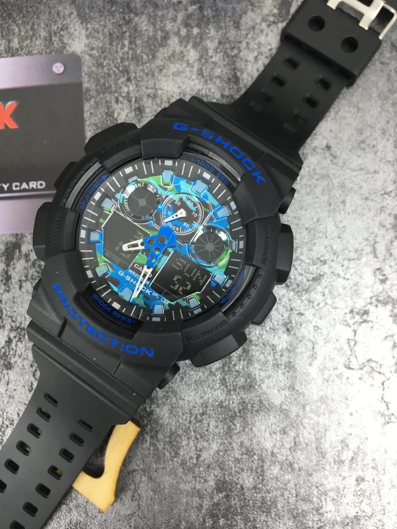 Casio G-Shock GA-100 Noir et Bleu Camo Montre Sport 5