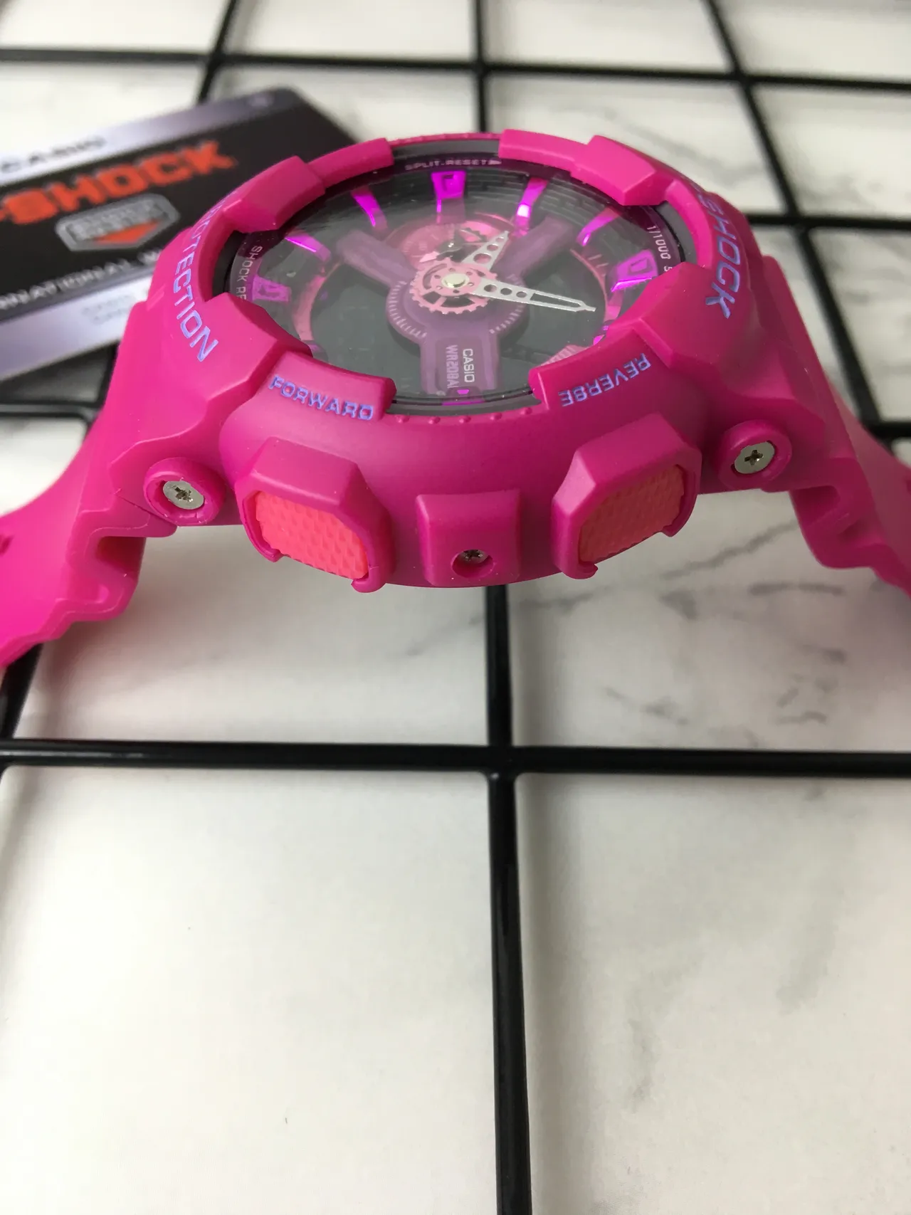 Casio G-Shock GA-100 rosa y morado reloj deportivo 4