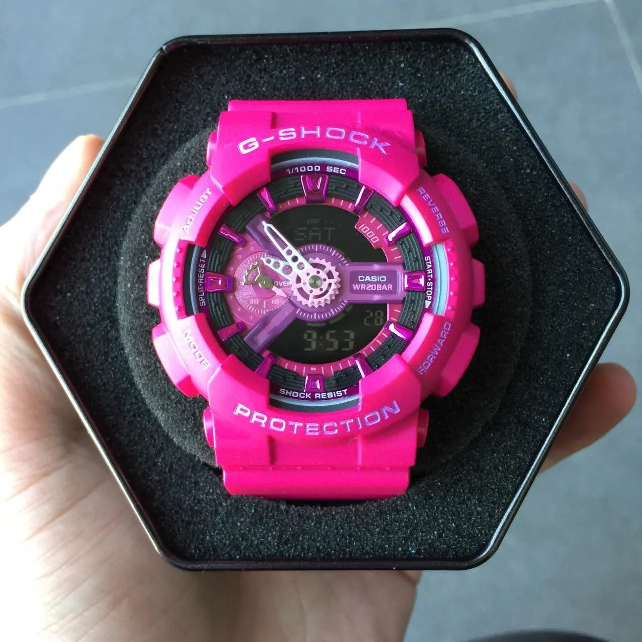 Casio G-Shock GA-100 rosa y morado reloj deportivo 14