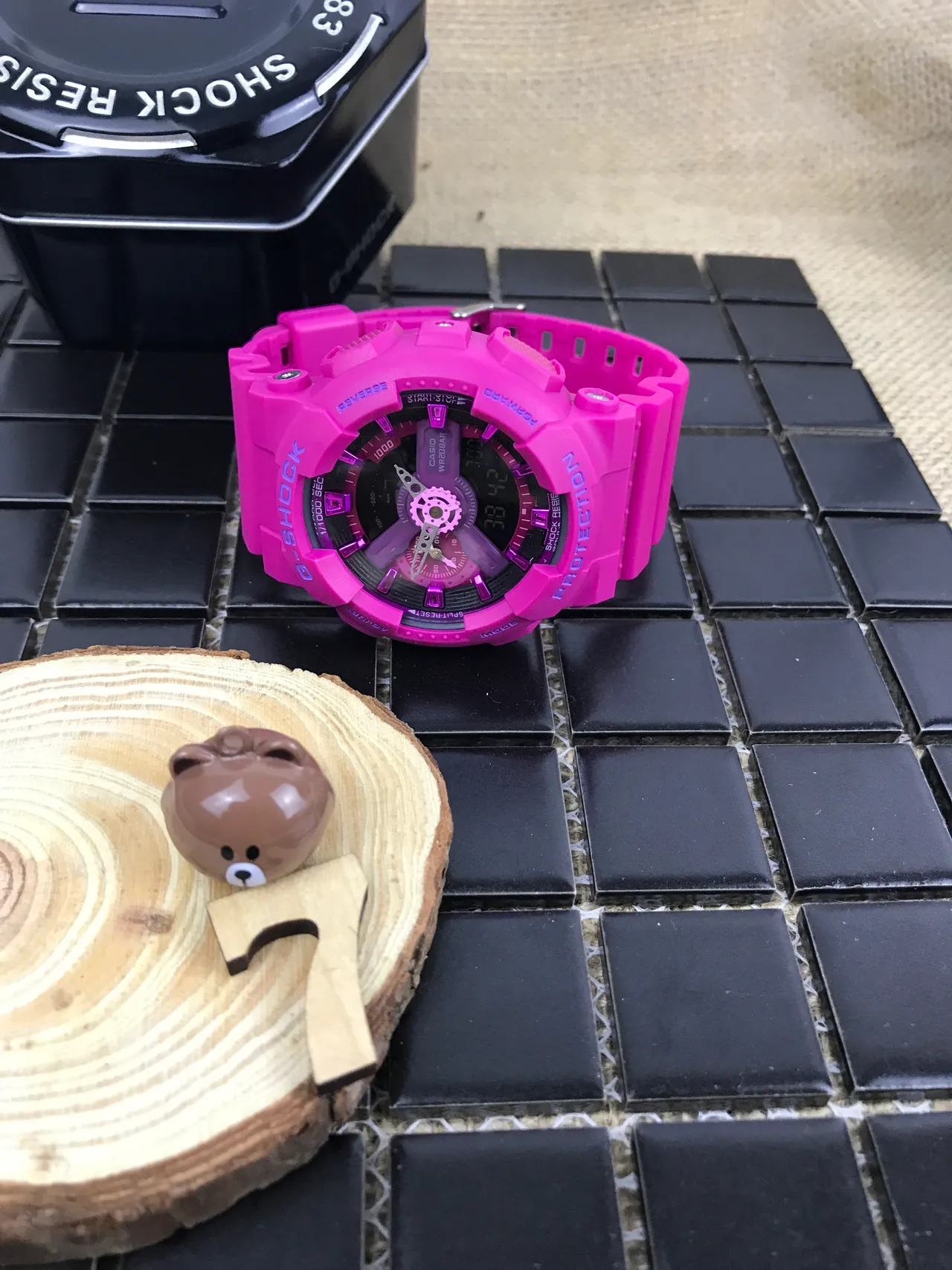 Casio G-Shock GA-100 rosa y morado reloj deportivo 16