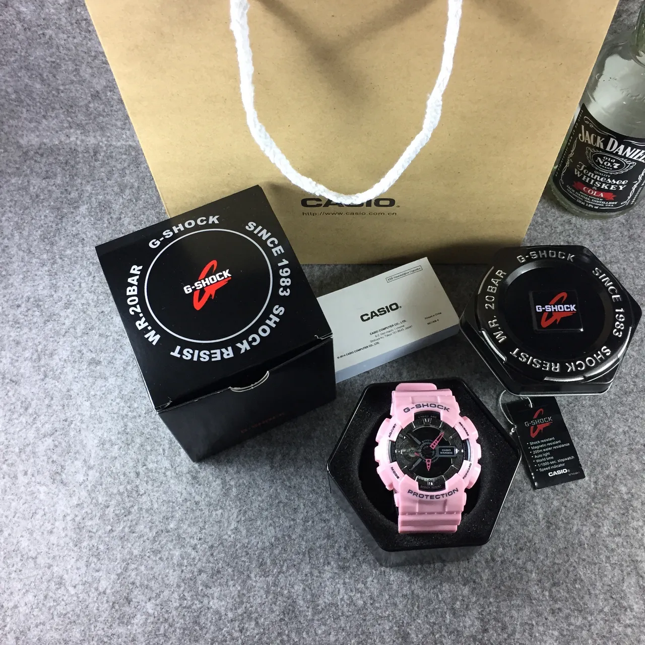 Casio G-Shock GA-100 ساعة رياضية راتنج وردي 7