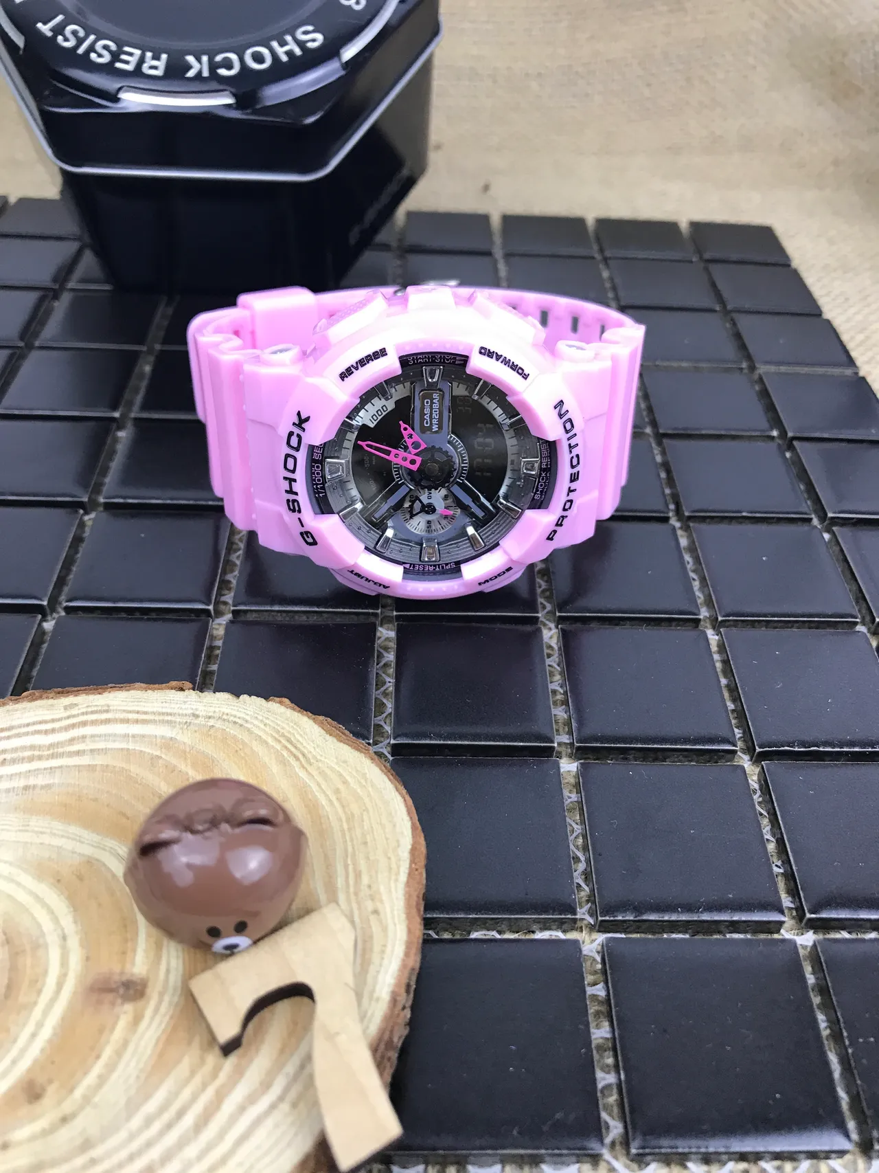 Casio G-Shock GA-100 ساعة رياضية راتنج وردي 16