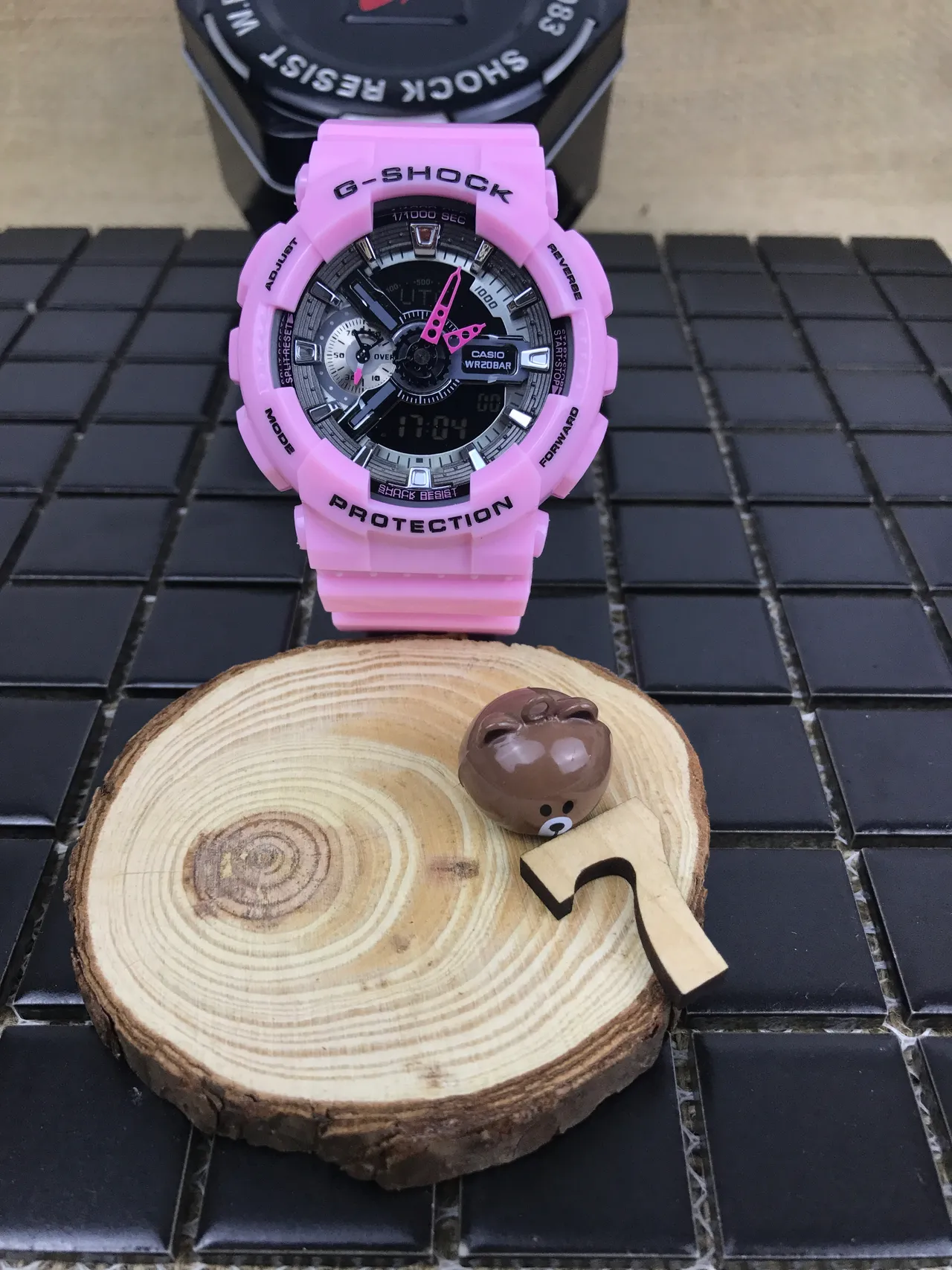 Casio G-Shock GA-100 ساعة رياضية راتنج وردي 18