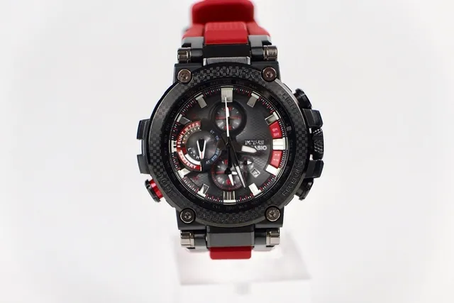 Casio MT-G 碳纤维表圈 红色表带 运动手表 4