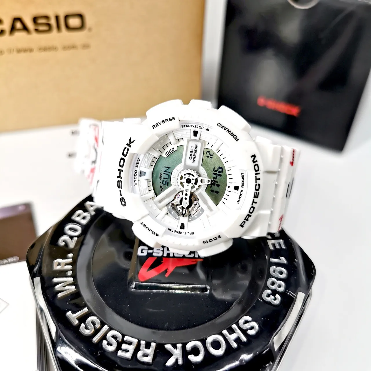 Casio أبيض أحمر هجين التناظري الرقمي غطاء من الراتنج ساعة 3